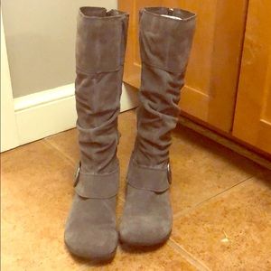 White Mountain Suede High Boot